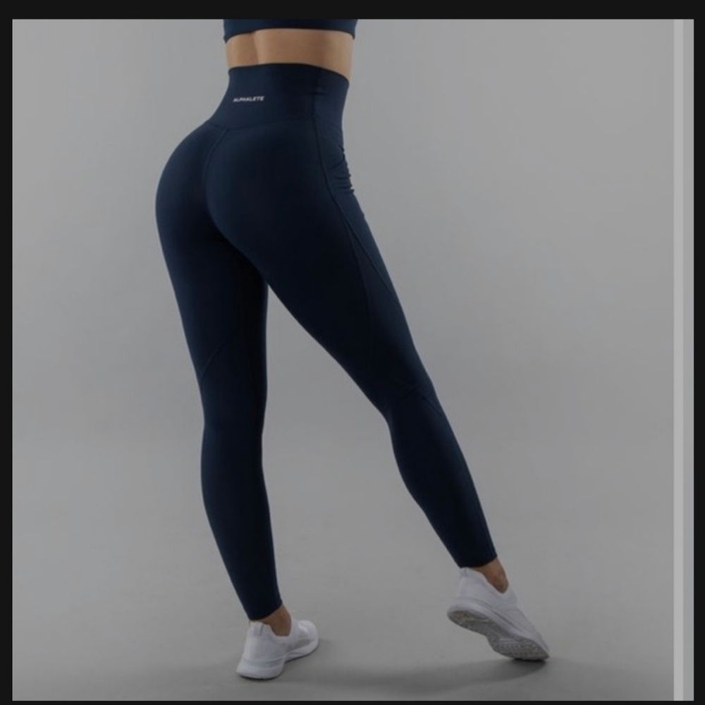 Alphalete Surface Path Pocket Legging Navy Blue